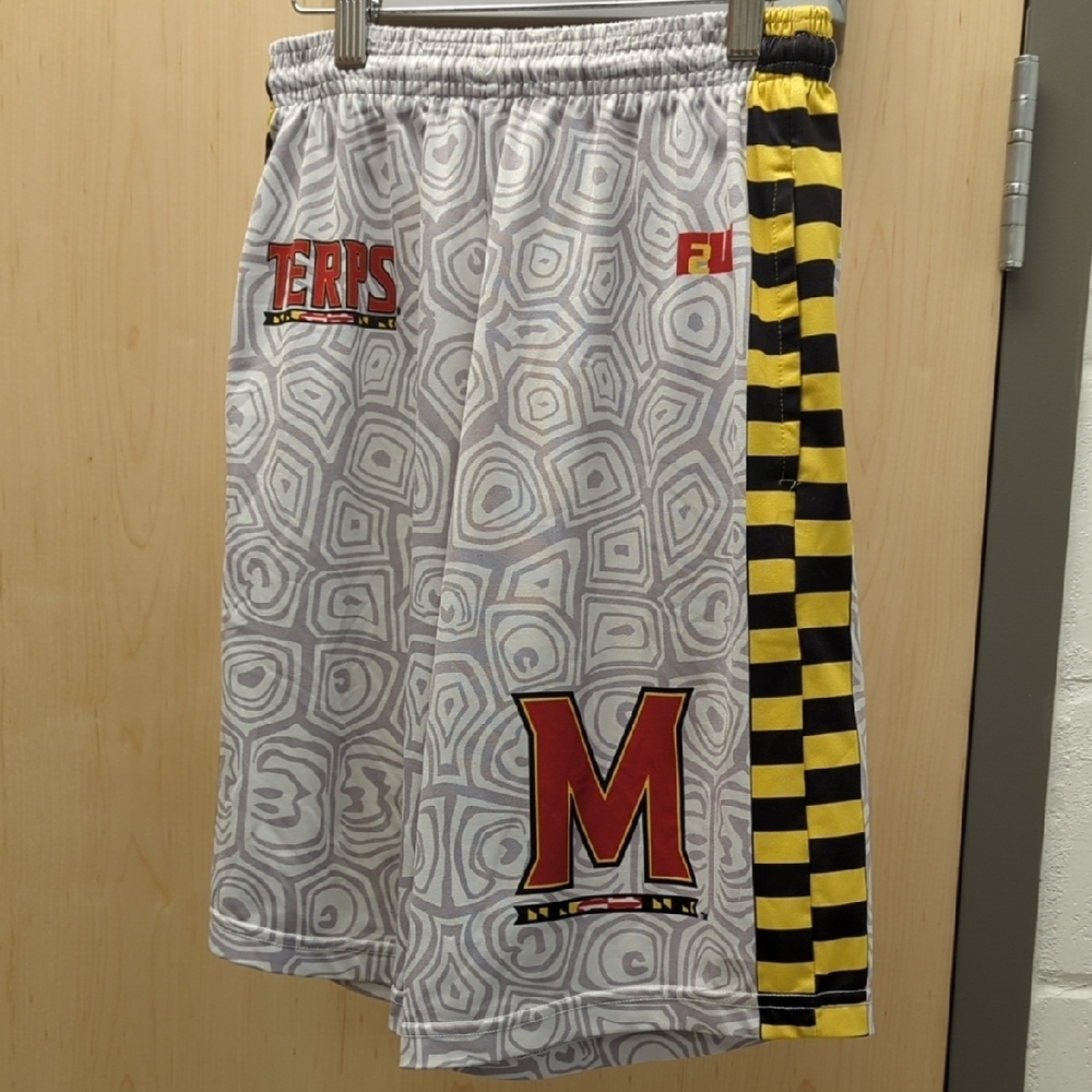 Men's Gray and Yellow Patterned Shorts